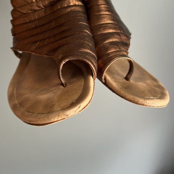 Farylrobin | Bronze Metallic Leather Toe Ring Ankle Strap Sandals Size 8 - Picture 7 of 10